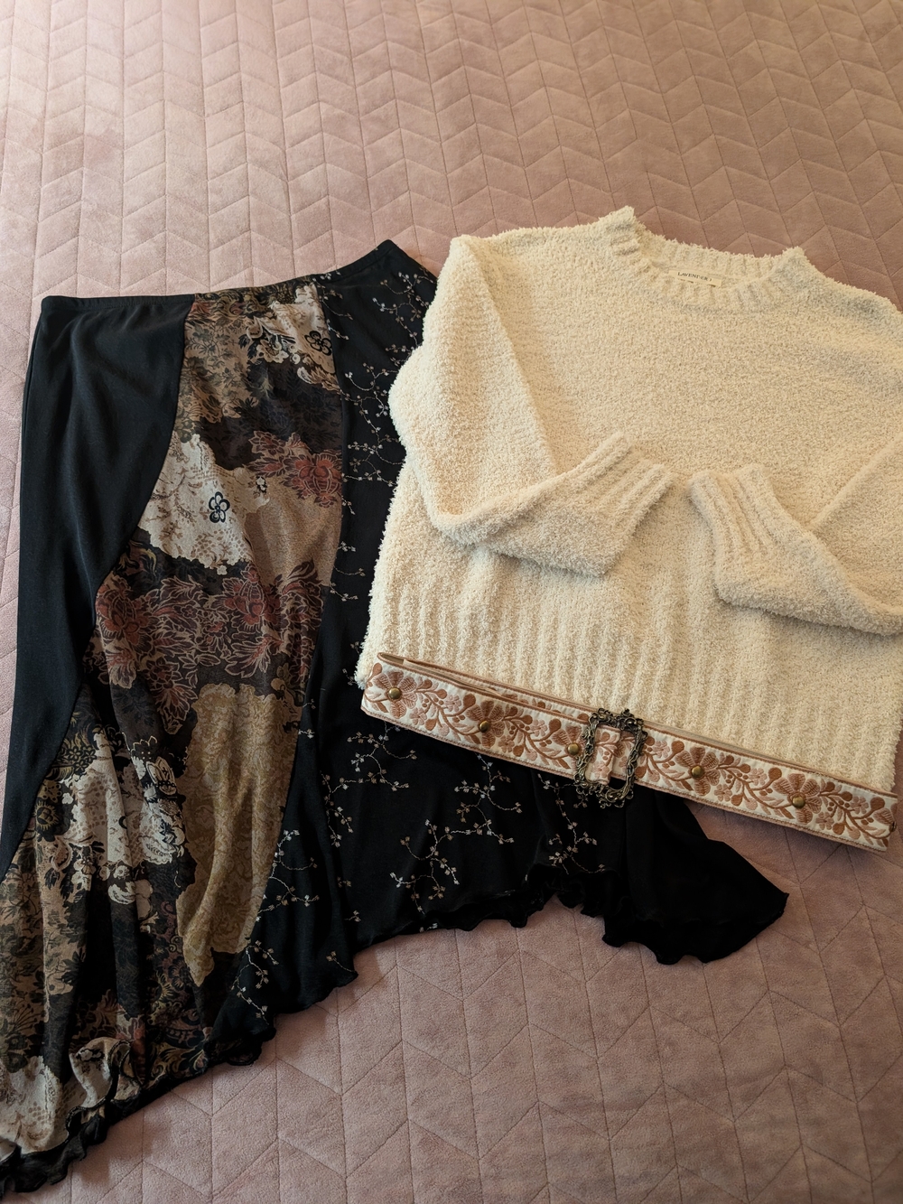 Lavender J cream Knit Sweater with Worthington Black Floral Skirt and Belt